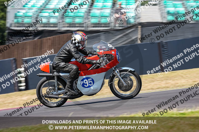 cadwell park;cadwell park photographs;cadwell trackday photographs;enduro digital images;event digital images;eventdigitalimages;peter wileman photography;racing digital images;trackday digital images;trackday photos